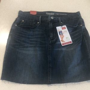 ❗️5/$15 NWT Signature by Levi Strauss & Co high waisted denim skirt